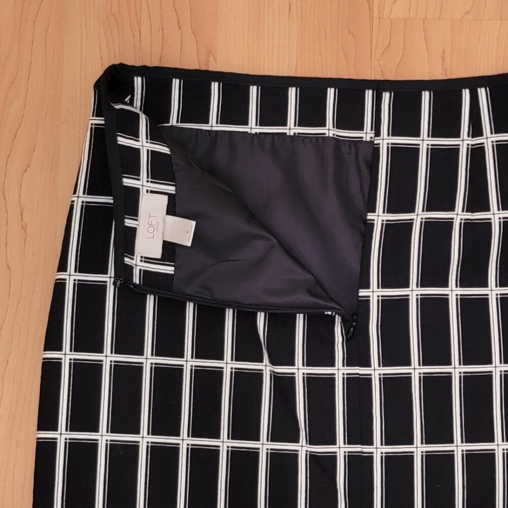 LOFT Outlet Black & White Lined Windowpane A-Line Skirt - 6 - Picture 4 of 7